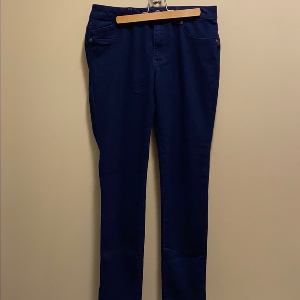 ✨NEW✨DARK BLUE SKINNY JEANS / JEGGINGS